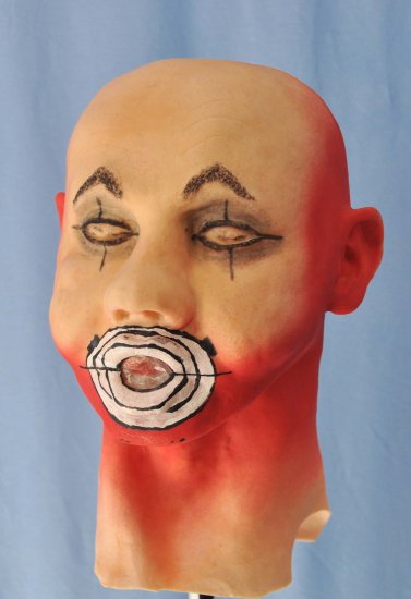 Bulls Eye Foam Latex Mask